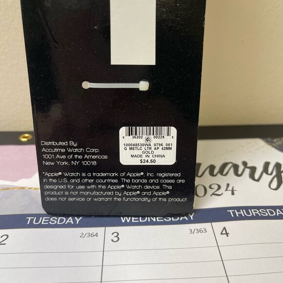 NWT INC Interchangeable Strap For Smartwatch - Picture 3 of 4